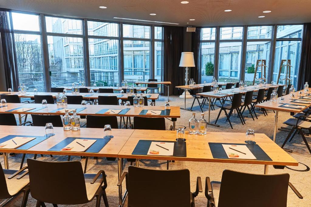 Restaurace v ubytování Steigenberger Hotel München