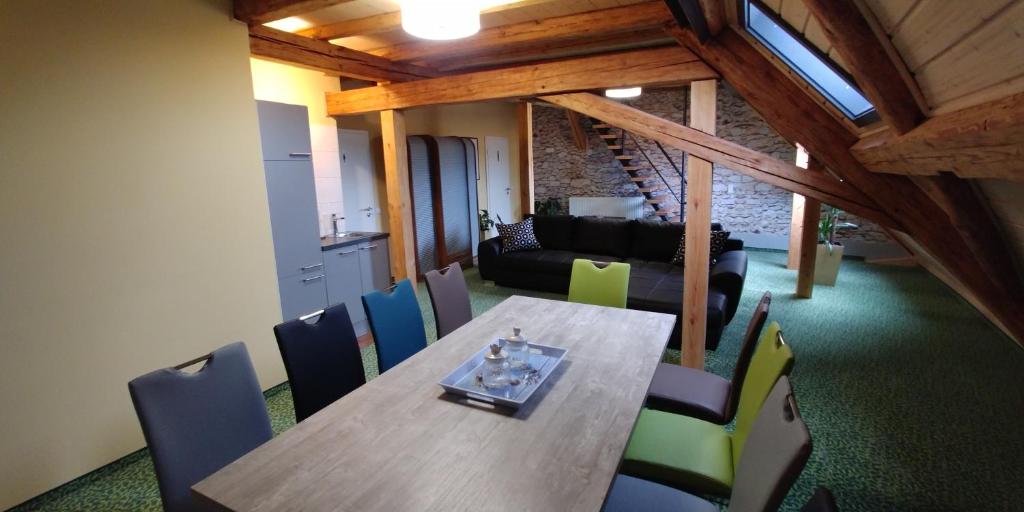 Posezení v ubytování Hotel Alte Brennerei