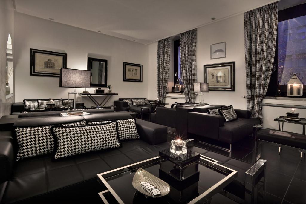Posezení v ubytování LHP Hotel Napoleon