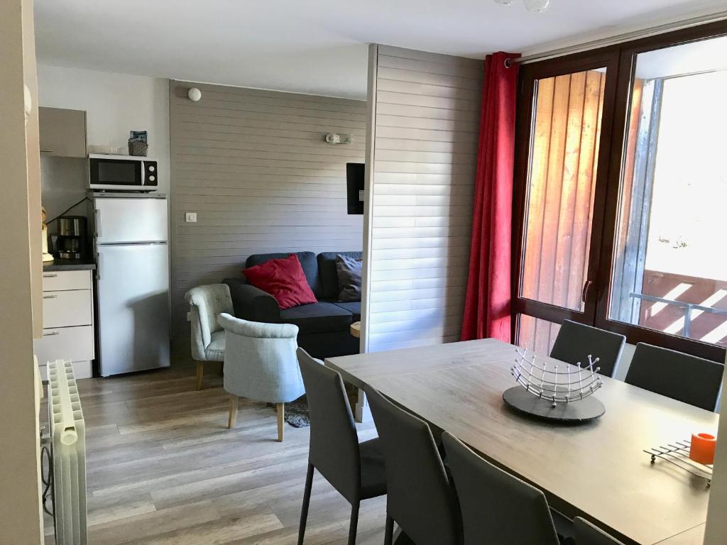 Prostor za ručavanje u apartmanu