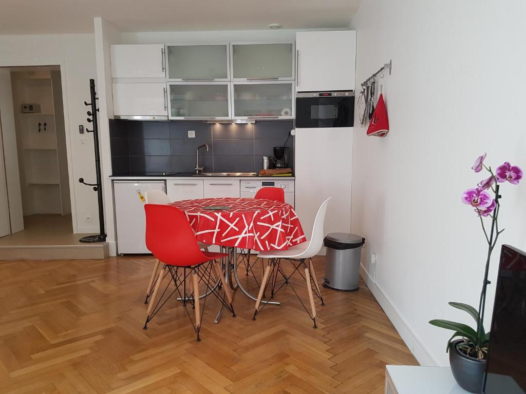 L'EUROSEBASTOPOL - One-Bedroom Apartment