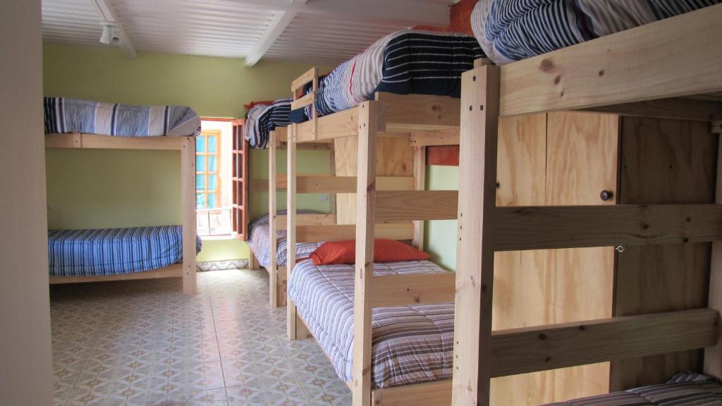 Palanda nebo palandy na pokoji v ubytování Hostal Valle Mistral
