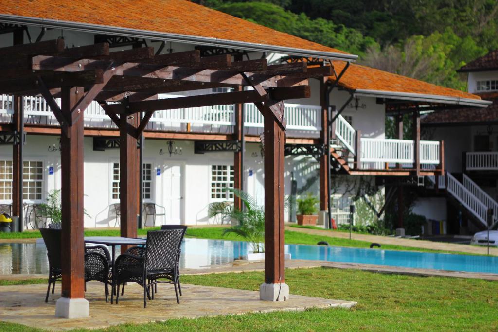 Bazén v ubytování Hotel Luisiana nebo v jeho okolí
