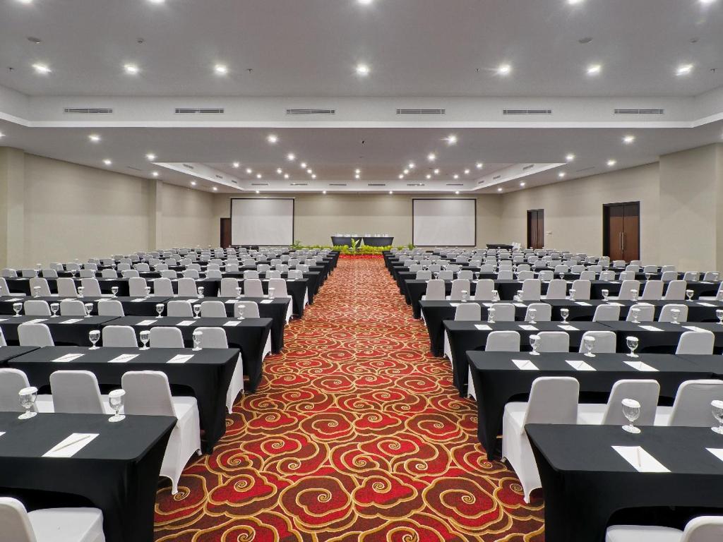 Konferenční prostory v ubytování d'primahotel Kualanamu Airport Medan