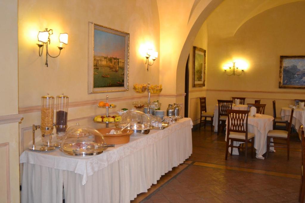 Hotel La Ville - Resim 19