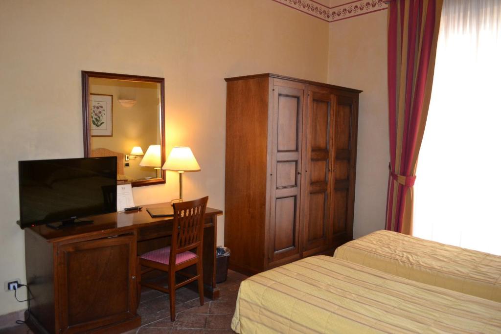 Hotel La Ville - Resim 4
