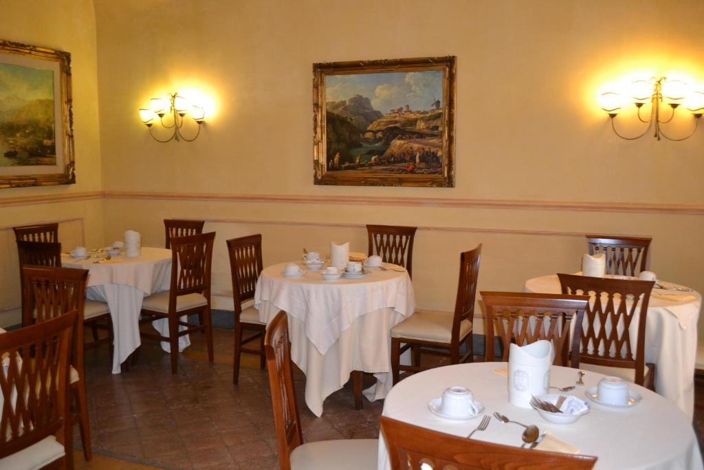 Hotel La Ville - Resim 21