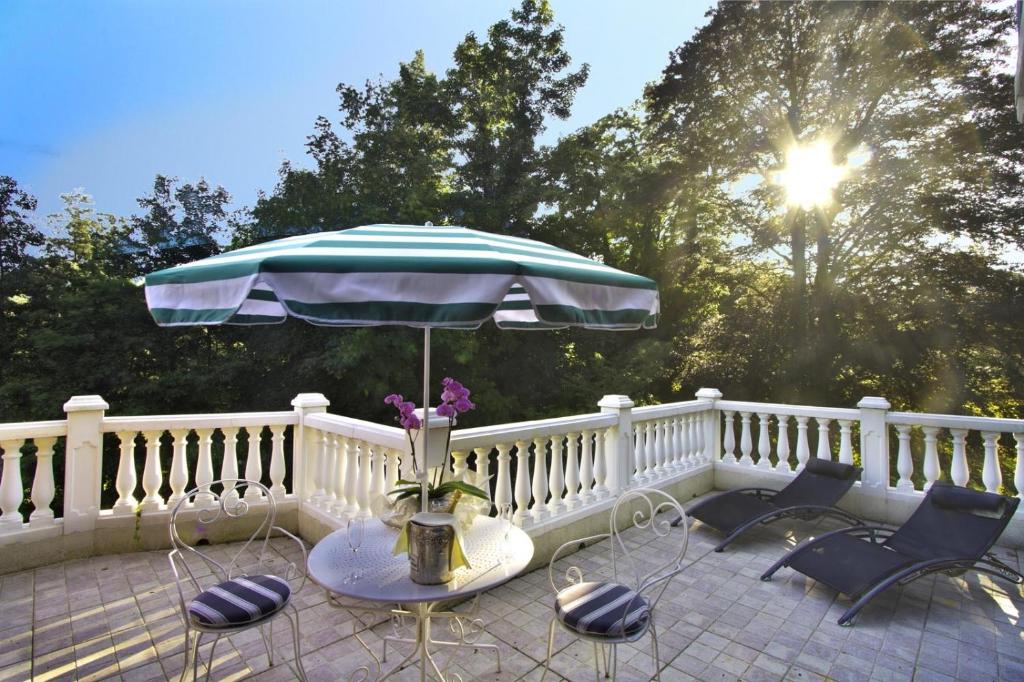 Belle Isle Sur Risle - Chateau Hotel & Spa - Chambre Double De Luxe
