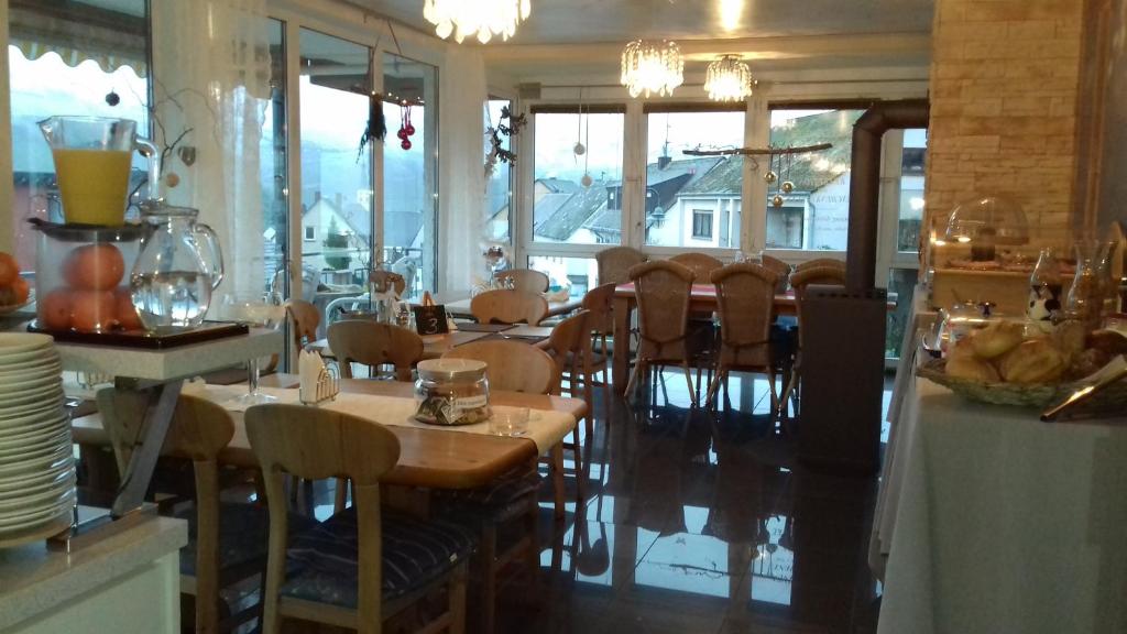 Restaurace v ubytování Gästehaus Moselblick