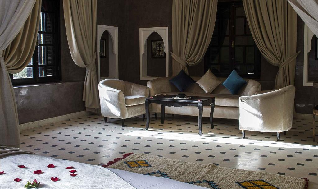 Kasbah ATFEL - Chambre Roi Avec Vue Sur Le Jardin