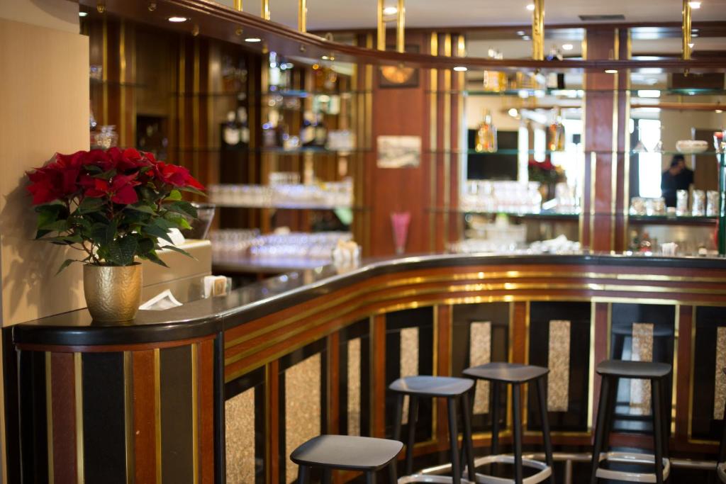 Restaurace v ubytování Hotel Zvonimir
