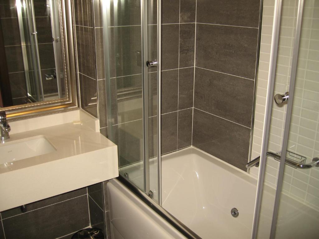 Termal Elit Hotel - Appartement De Deux Chambres (6 Adultes)