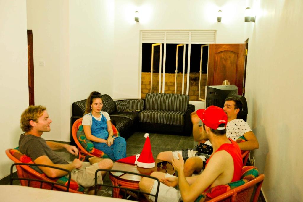 HOSTEL KATUNAYAKE At COLOMBO AIRPORT TRANSITにあるシーティングエリア