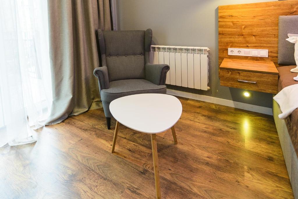 Posezení v ubytování Partner Guest House Baseina