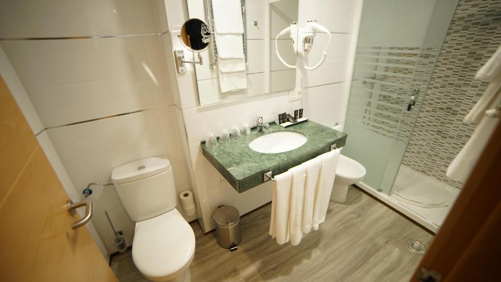 Kúpeľňa v ubytovaní Hotel Infante Antequera