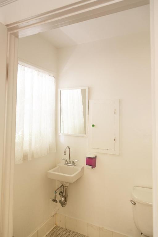 Orange Drive Hostel photo