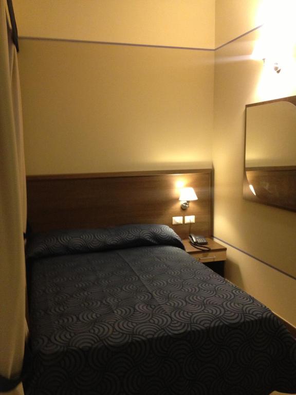 Hotel Milazzo - Chambre Simple Standard Avec Balcon