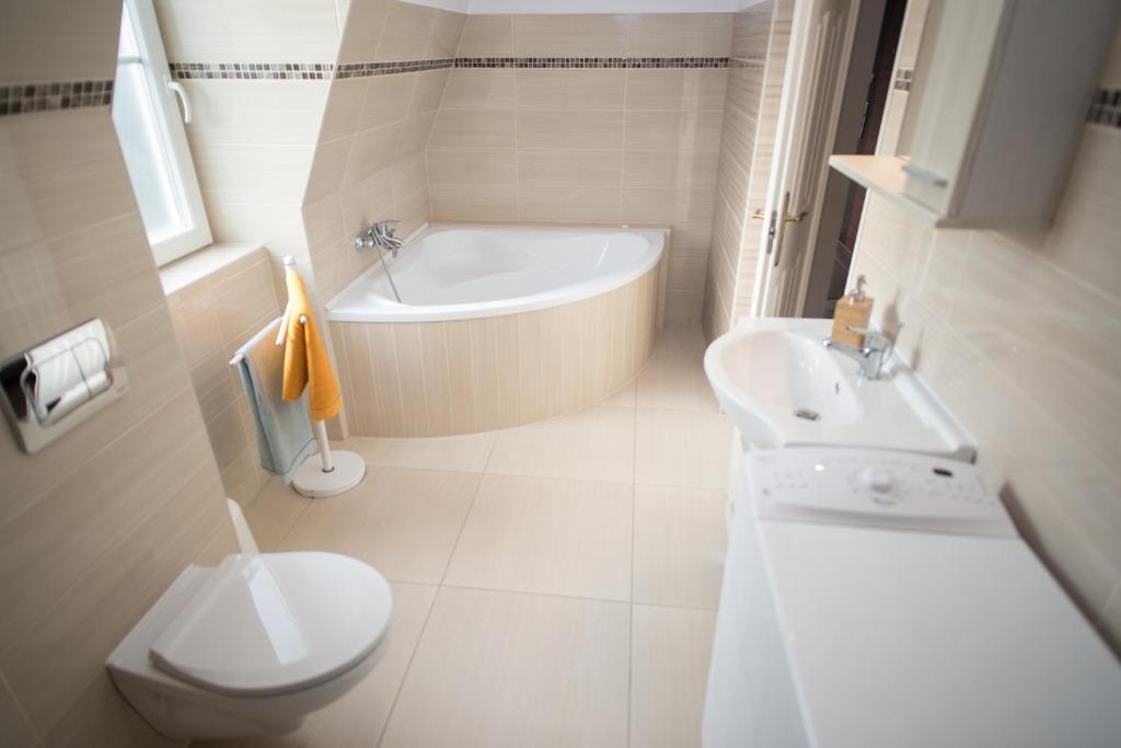 Fotografia z galérie ubytovania deákvilla37 apartman Eger v destinácii Eger