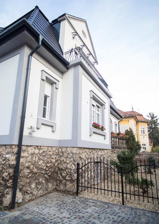 Fotografia z galérie ubytovania deákvilla37 apartman Eger v destinácii Eger