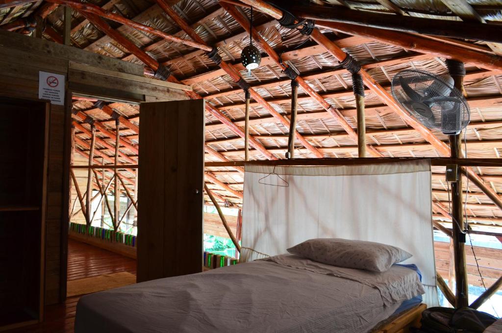 Postel nebo postele na pokoji v ubytování Hostel La Ballena Backpacker