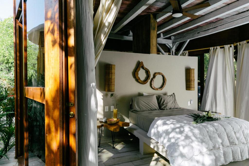 Mamasan Treehouses & Cabins - Bungalow