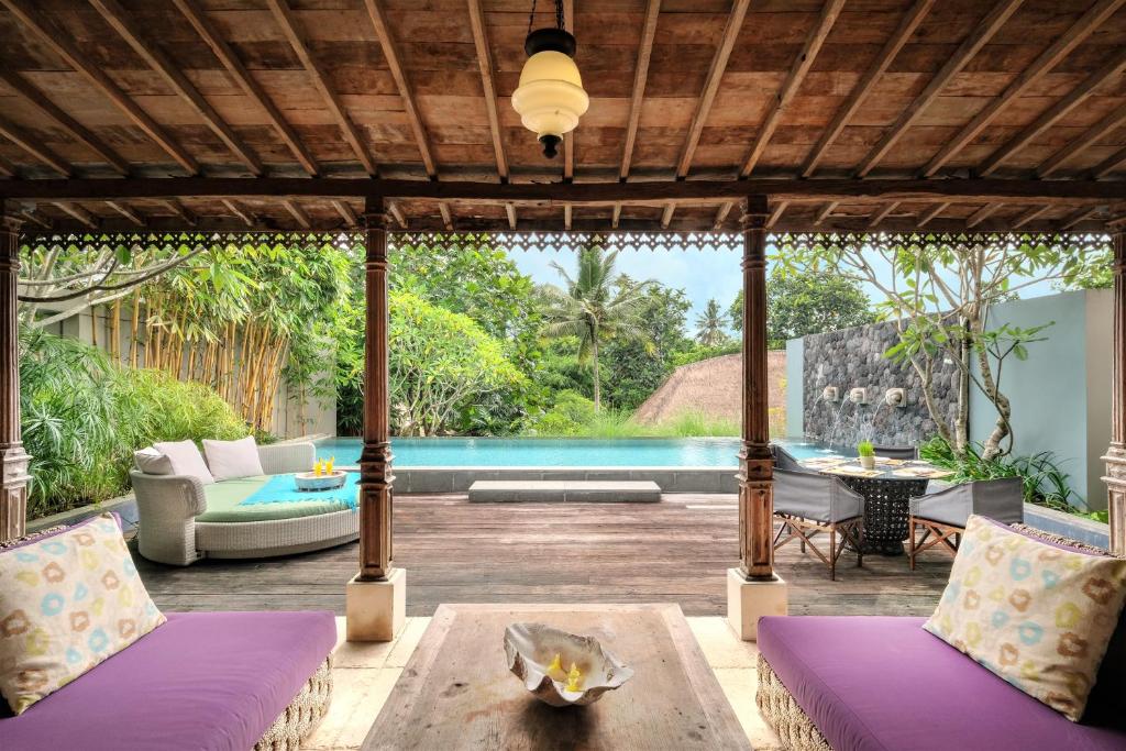 Bazén v ubytování The Purist Villas & Spa Ubud nebo v jeho okolí