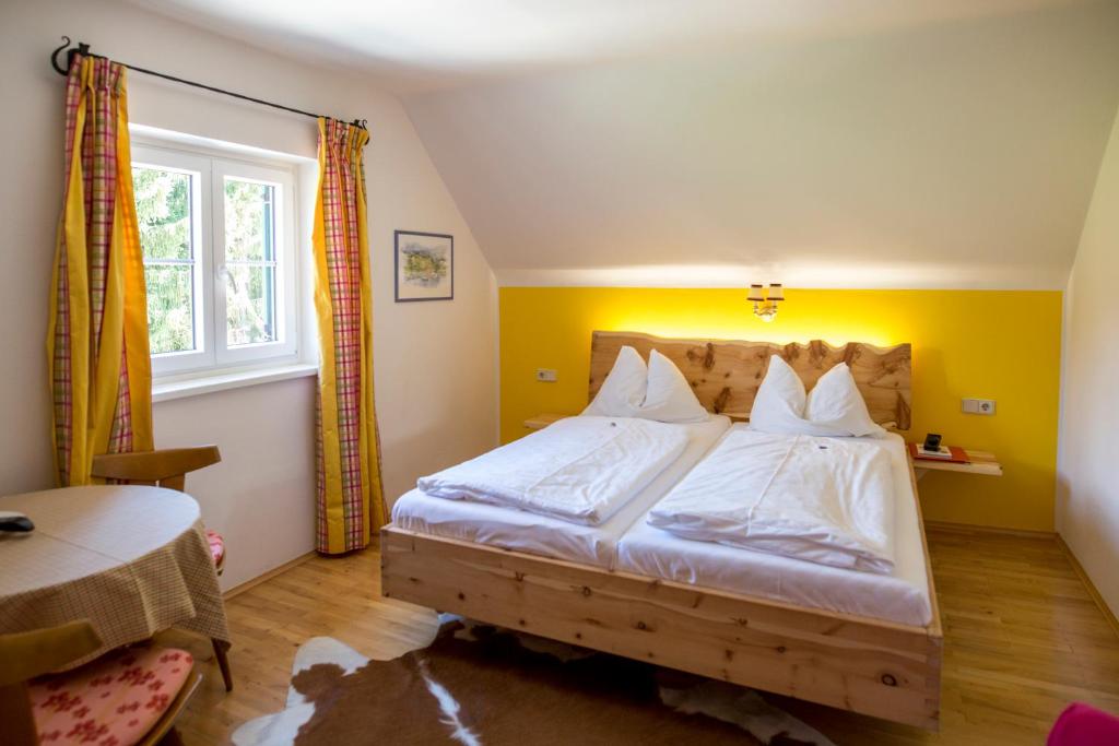 Posteľ alebo postele v izbe v ubytovaní Hotel Oremushof