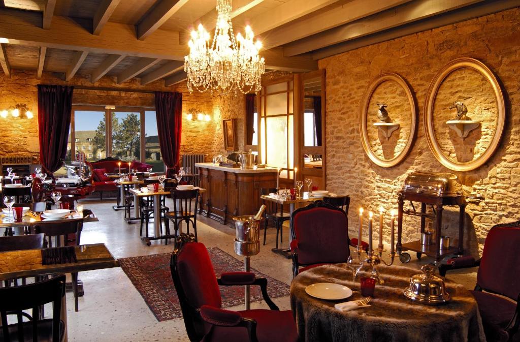 Restaurace v ubytování Château de Labro - Teritoria