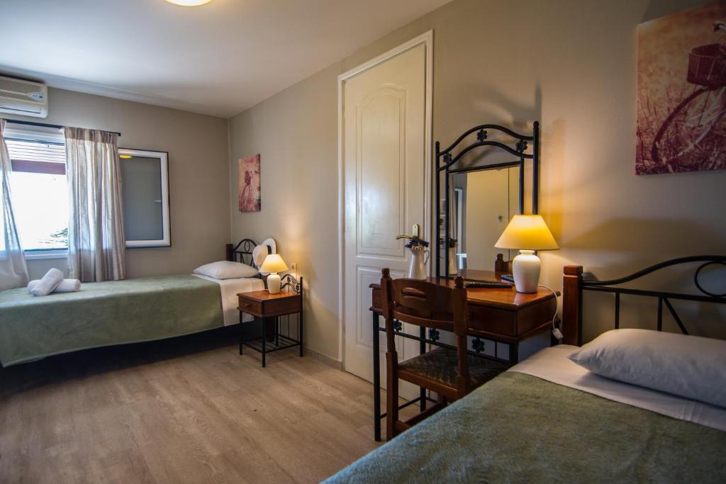 Irilena Studios and Apartments - 19