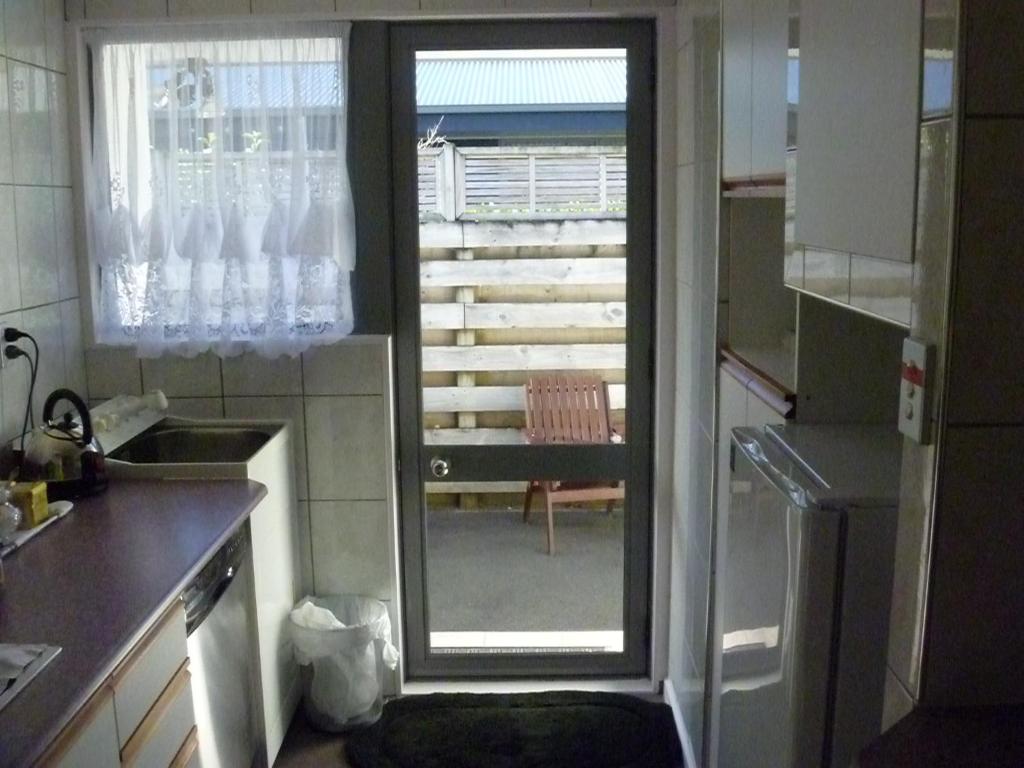Kuchyň nebo kuchyňský kout v ubytování At Parkland Place B&B