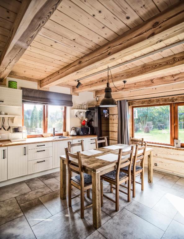 Kuchyňa alebo kuchynka v ubytovaní Kamionka House - Dom z Bala