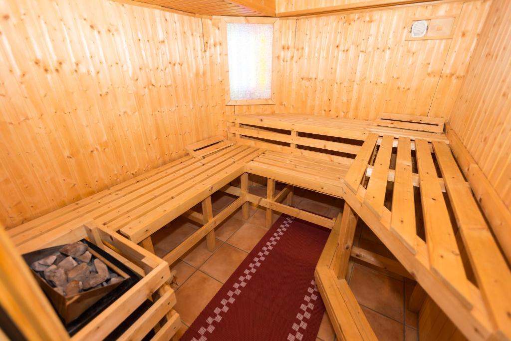 an overhead view of a wooden sauna at DEVA Hotel Kaiserblick in Reit im Winkl