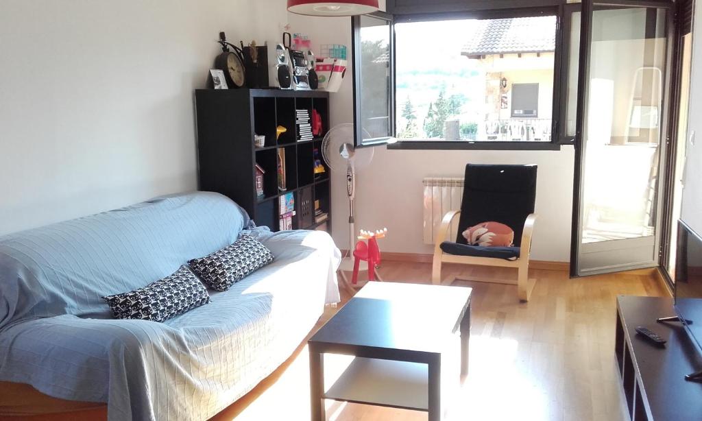 Imagen de la galería de Apartamento Paola. Prepirineo. Senderismo, relax..., en La Puebla de Castro