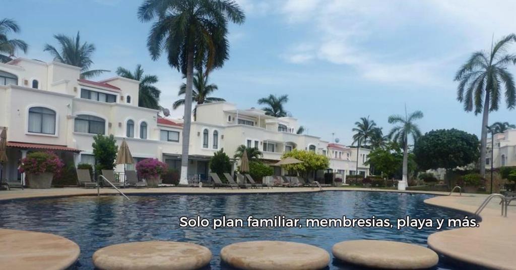 Bazén v ubytování Villa Privada ubicada en el campo de Golf del Hotel Vidanta Mayan Palace nebo v jeho okolí