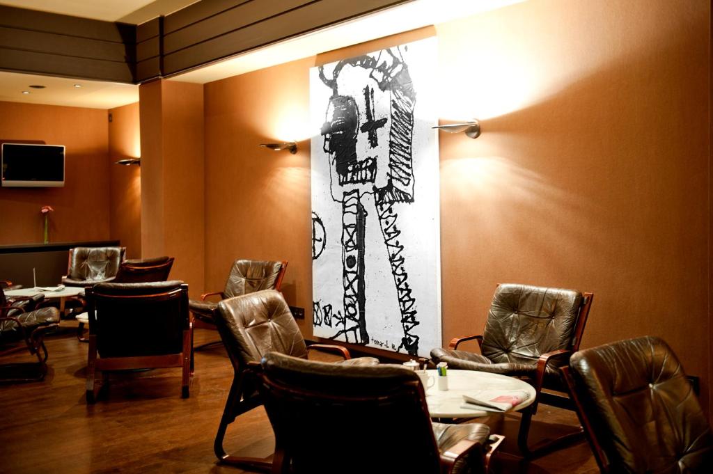 New Hotel Charlemagne - Resim 22