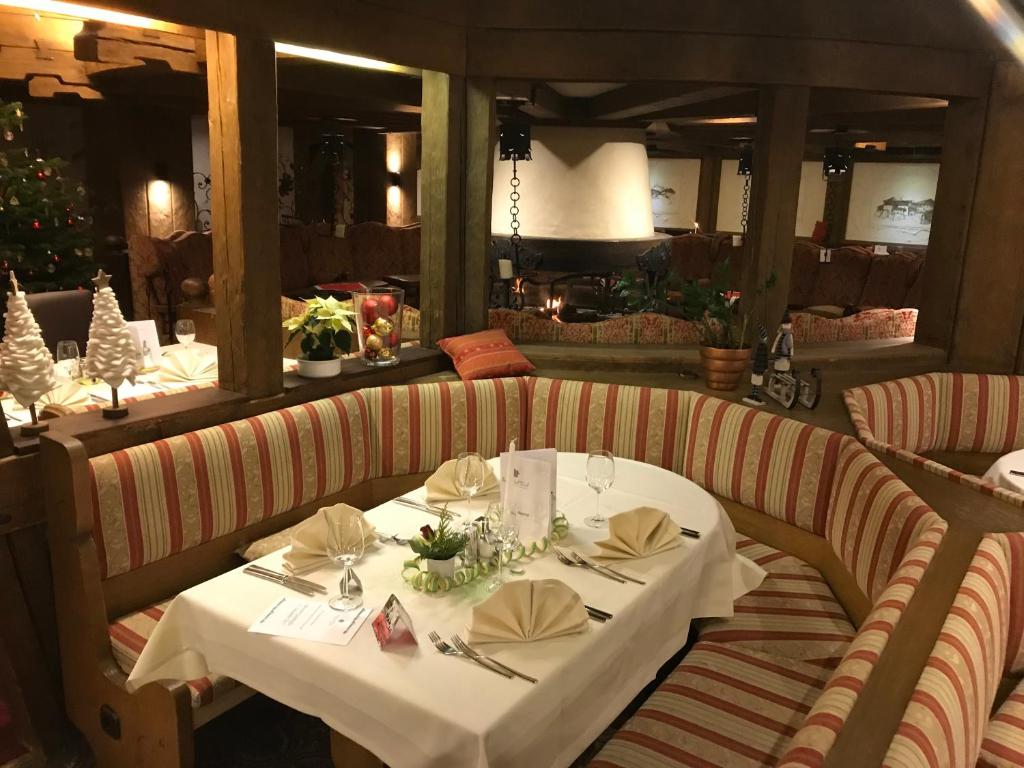 Istumisnurk majutusasutuses Berghoteltirol