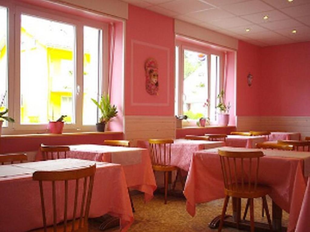 Restaurace v ubytování Hotel Les Sapins