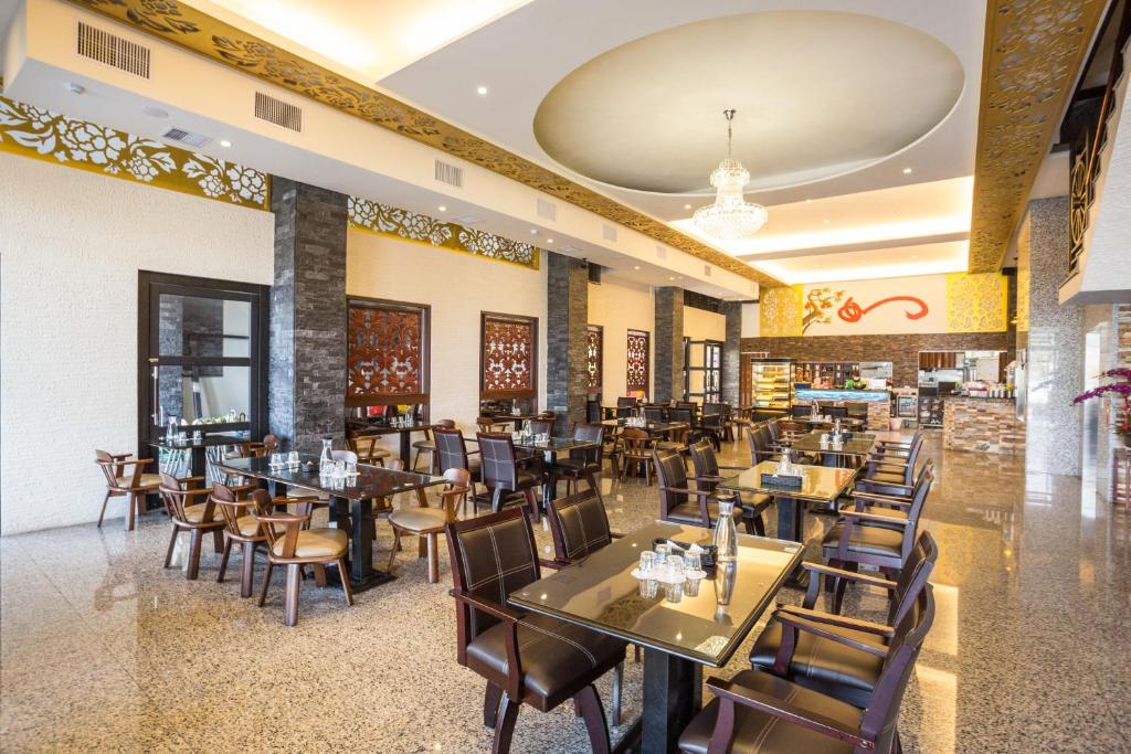 Restaurace v ubytování Lu Fang View