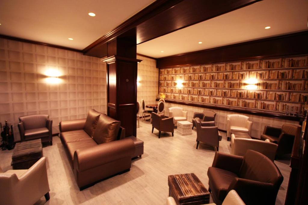 A seating area at Hotel Pyrénées