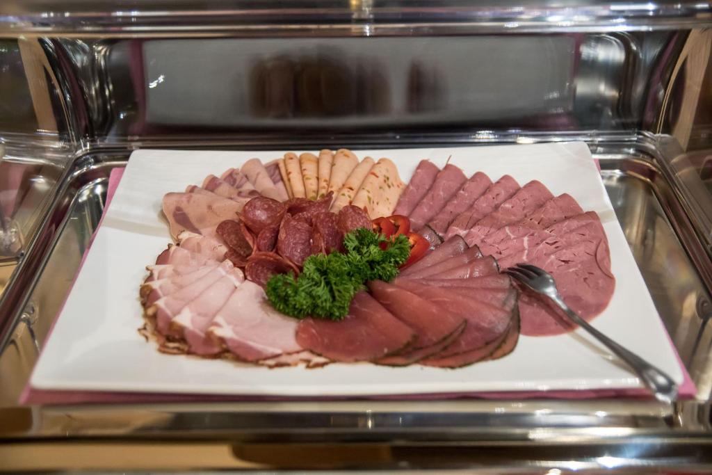 Jídlo v hotelu nebo okolí