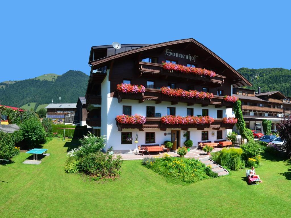 Nespecifikovaný výhled na hory nebo výhled na hory při pohledu z aparthotelu