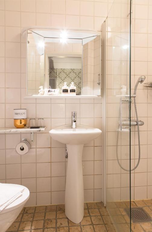 Koupelna v ubytování Bomans Hotell i Trosa