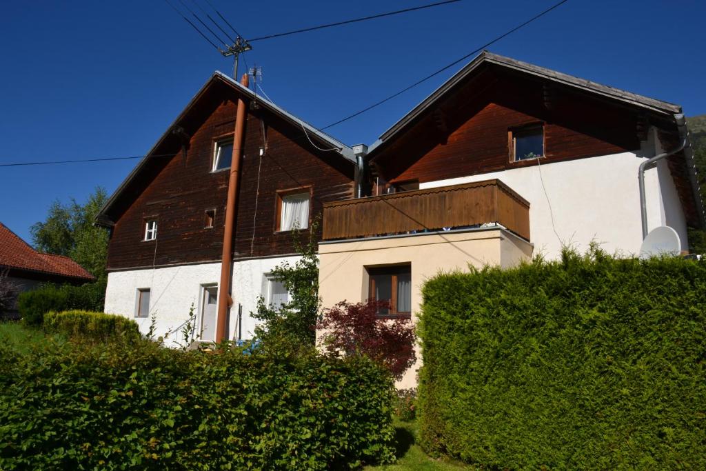 Budova, v ktorej sa apartmán nachádza