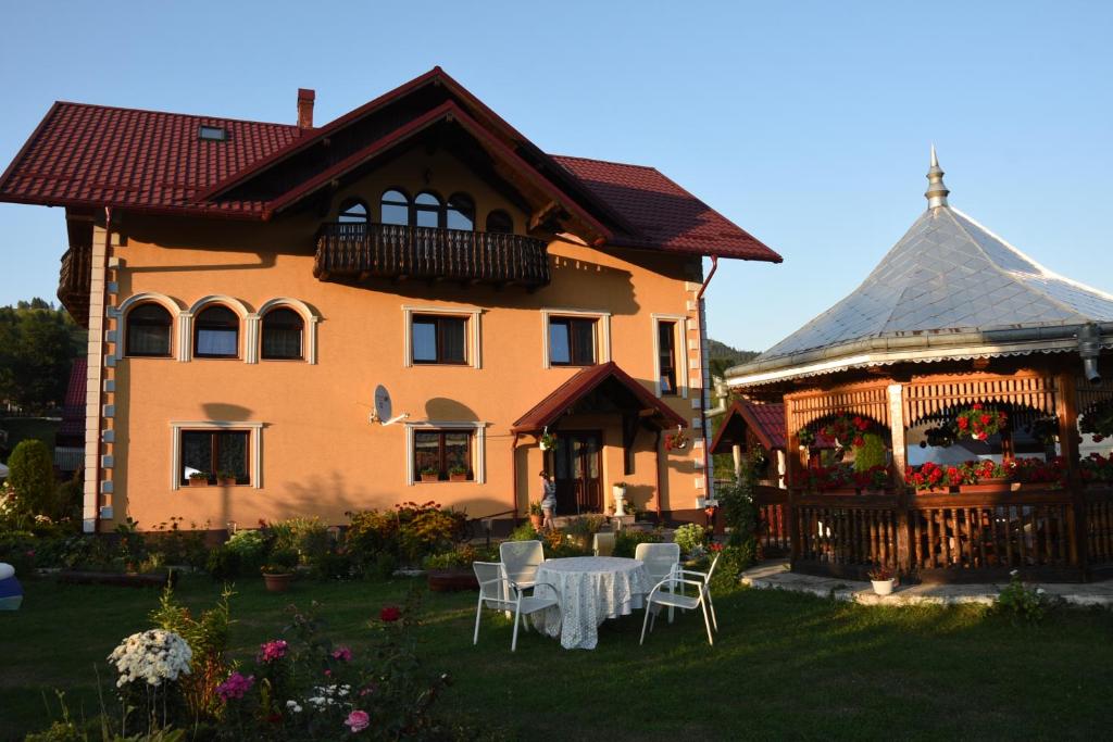 Pensiunea Casa Cristina, Câmpulung Moldovenesc – Precios actualizados 2023
