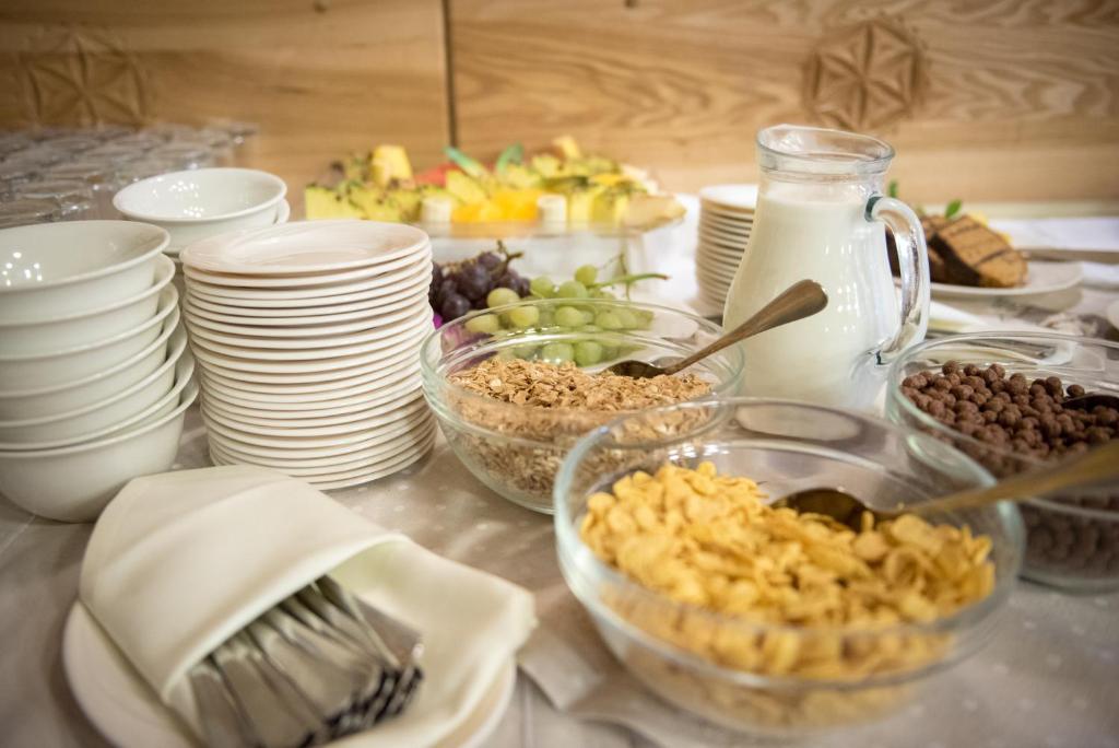 Jedlo v ubytovaní bed & breakfast alebo blízkom okolí