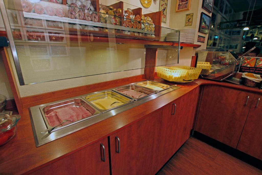 A-Train Hotel - Resim 36