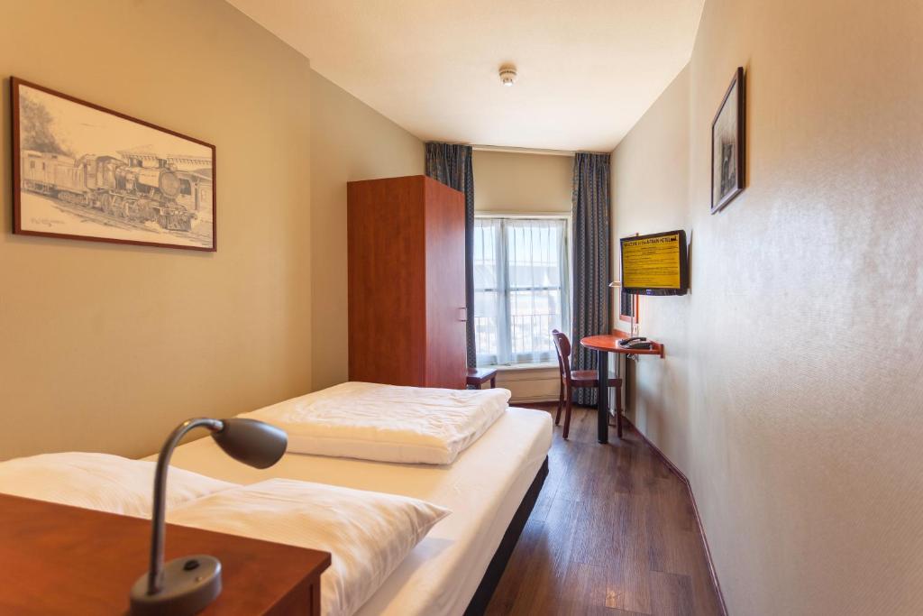 A-Train Hotel - Resim 43