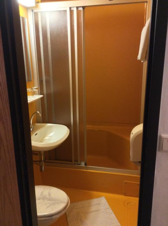 Koupelna v ubytování Hotel Pribitzer