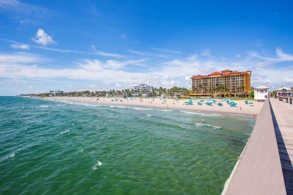 Wyndham Deerfield Beach Resort photo