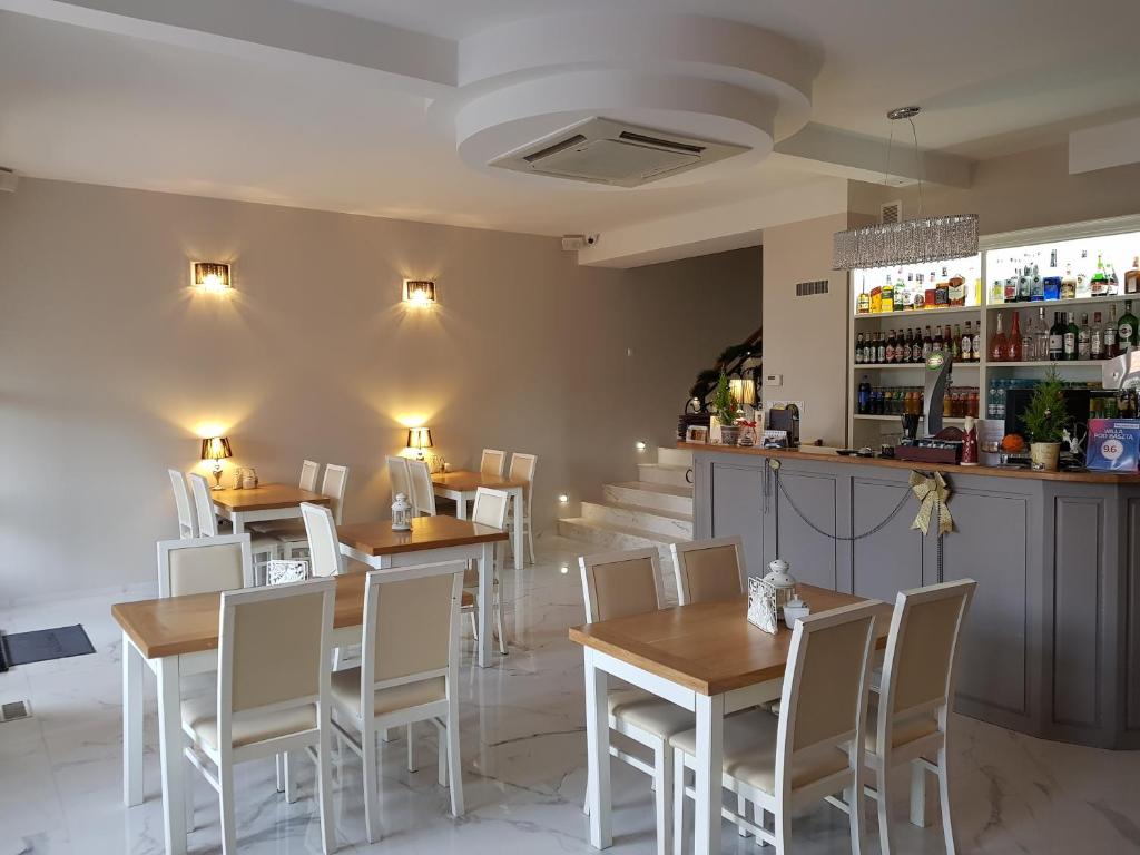 Nápoje v ubytovaní Willa Pod Basztą Restauracja&Wellness